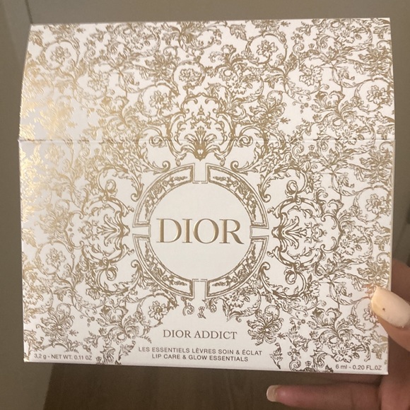 DIOR CD Velvet Pouch - Picture 4 of 4
